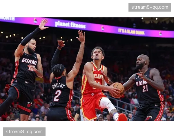 老鹰团队配合提升 交易特雷杨后六人得分上双 老鹰团队配合提升 交易特雷杨后六人得分上双