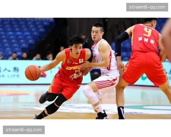 深圳八连胜期间团队配合流畅,半场轰75分展现代谢战掌控力 深圳八连胜期间团队配合流畅,半场轰75分展现代谢战掌控力